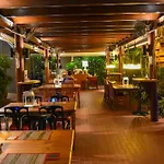 Sugar Hut Resort&Restaurant
