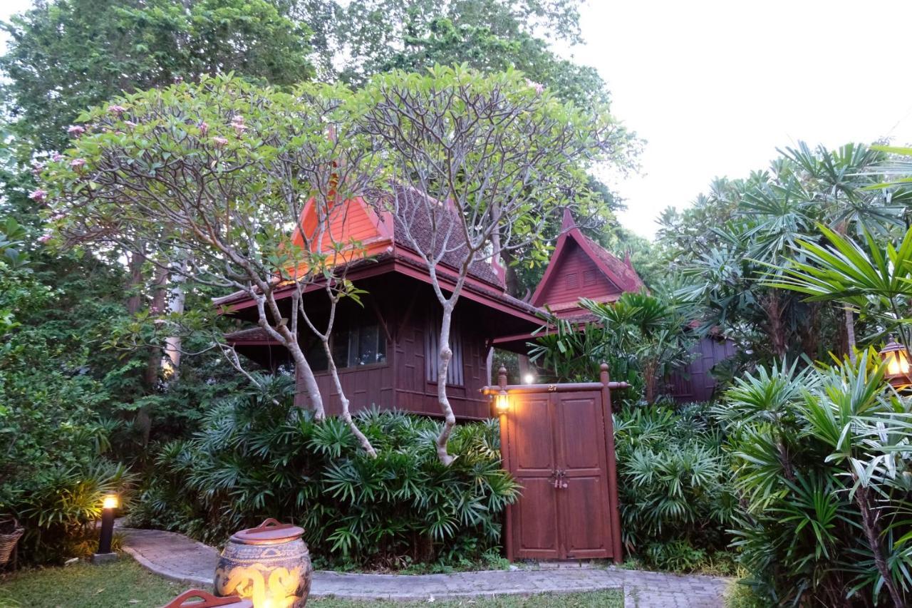 Resort Sugar Hut Resort&restaurant Pattaya