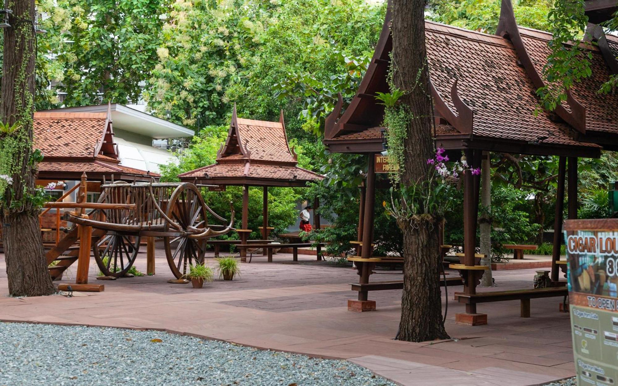 Sugar Hut Resort&restaurant Resort
